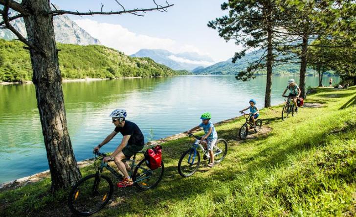 skedaddle cycle tours