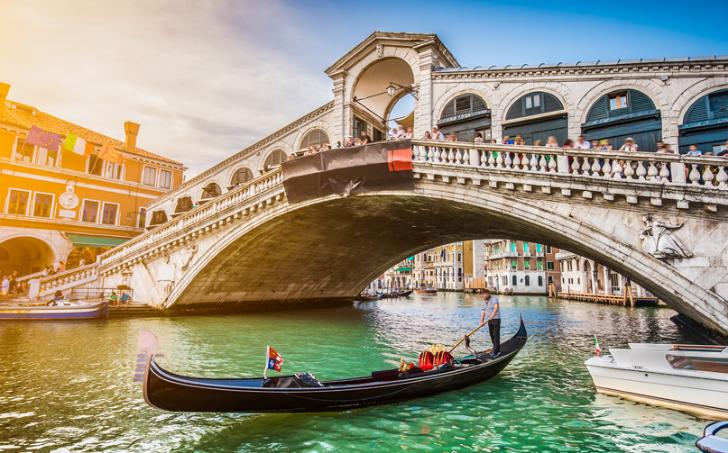 Insider Travel Report Central Holidays Debuts New Agent Booking Bonus For Italy Travel Agent Booking Bonus For Italy